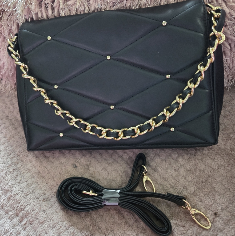 Black Quilted Chain Shoulder Bag